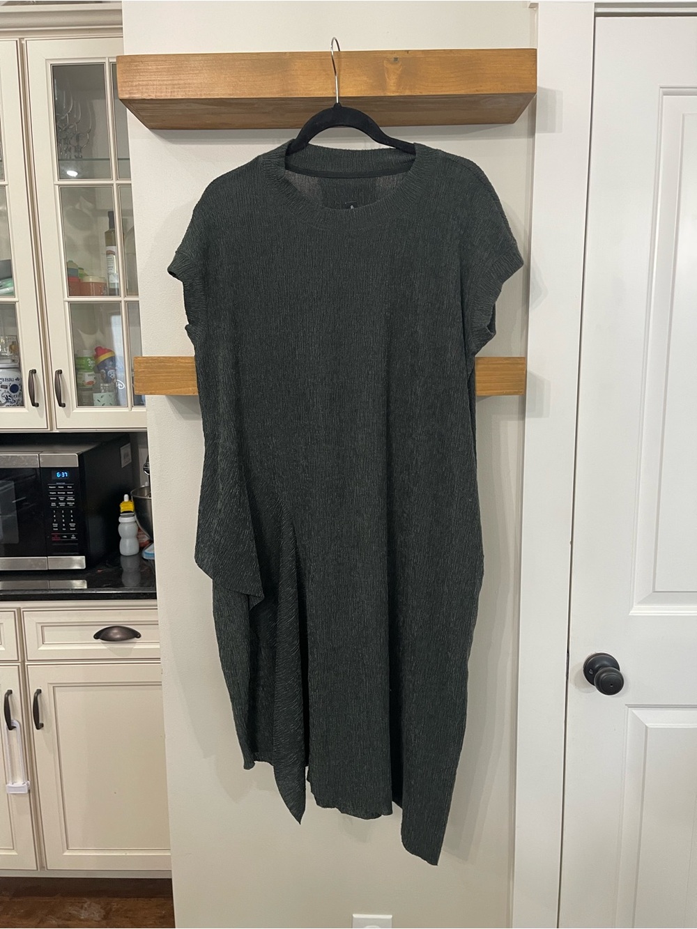 $268 Gershon Bram Structured Dress